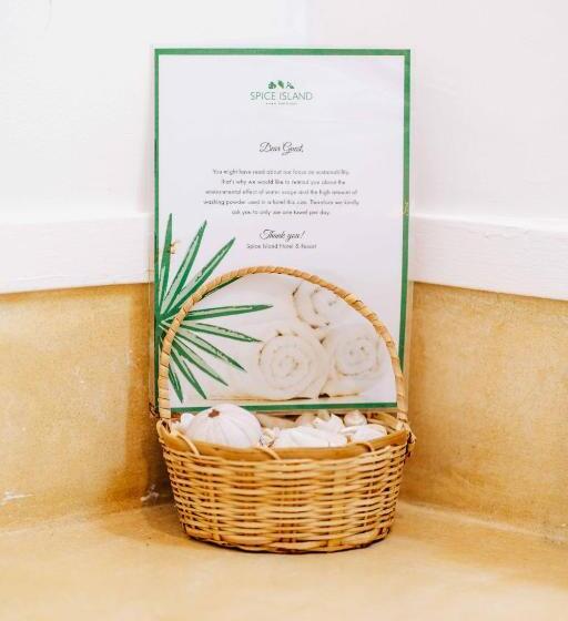 חדר דלוקס, Spice Island Hotel & Resort