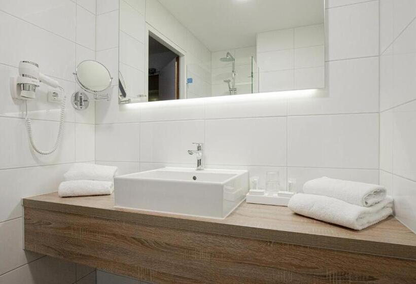 스탠다드 룸, 50|50 Hotel Belmont