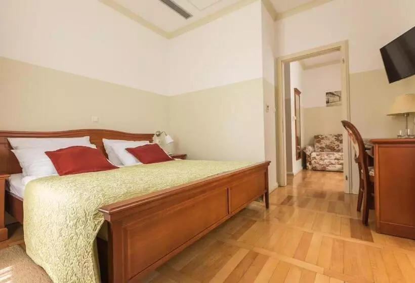 スーペリアールーム, Heritage Hotel Frankopan