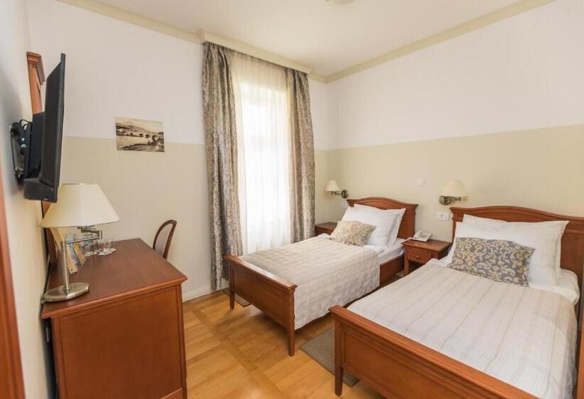 Номер Стандарт, Heritage Hotel Frankopan