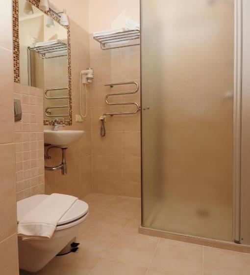 اتاق کلاسیک یک تخته, Conviva