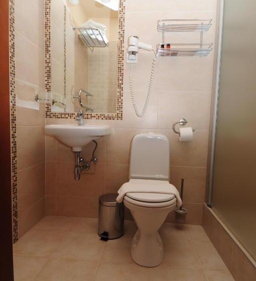 اتاق اکونومی یک تخته, Conviva