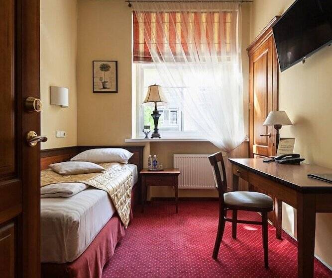 اتاق اکونومی یک تخته, Conviva