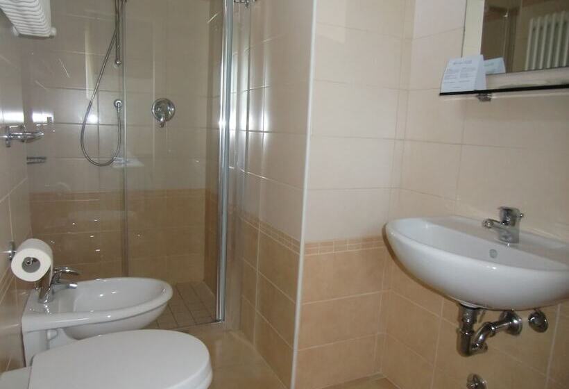 Номер Стандарт, Desire