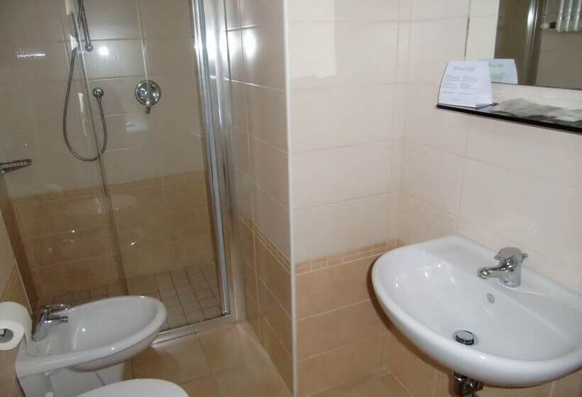 Номер Стандарт Трехместный, Desire