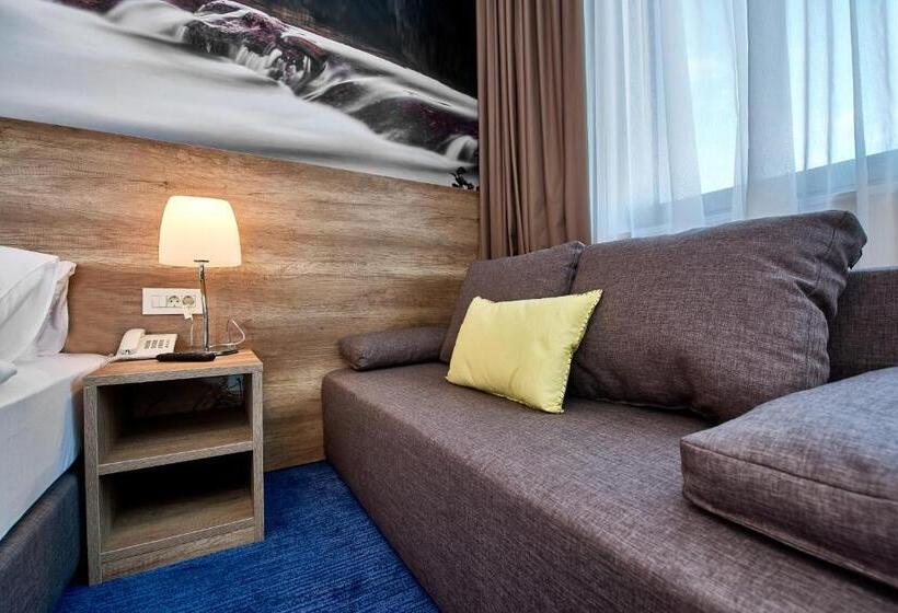 شقة غرفة واحدة, Europa