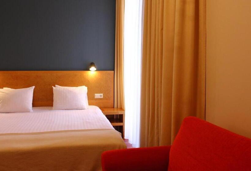 适合残疾人使用的标准间, Kolumbs