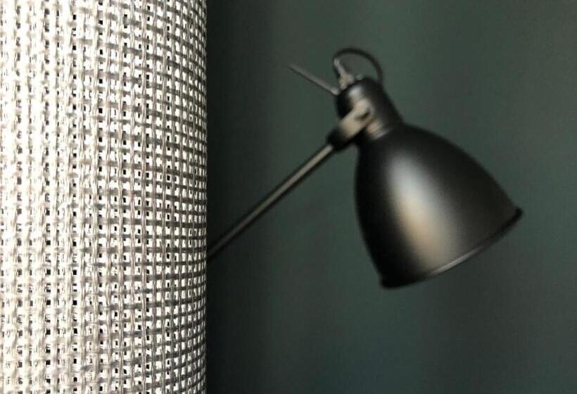 豪华房间, Kolumbs