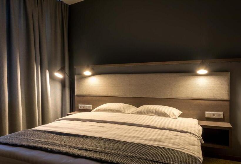 豪华房间, Kolumbs