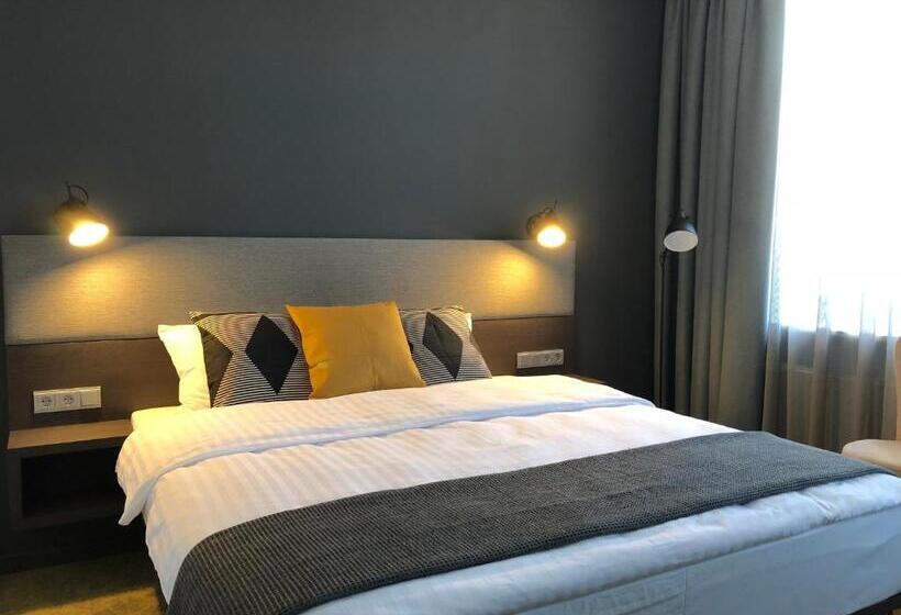 豪华房间, Kolumbs