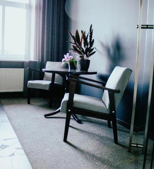 豪华房间, Kolumbs