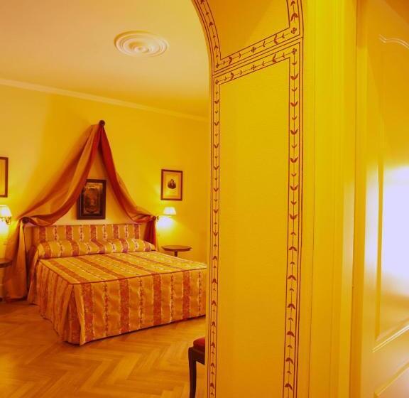 سوییت جونیور, Palazzo Dalla Rosa Prati