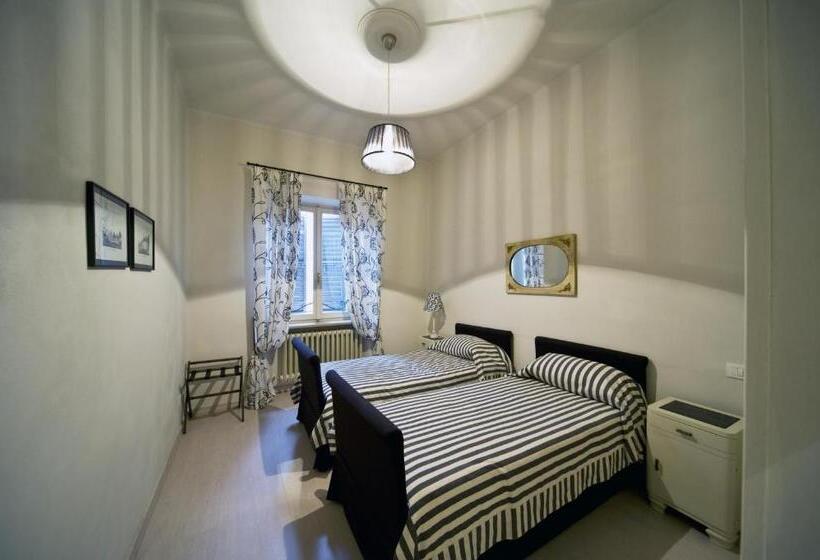 آپارتمان 2 خوابه, Palazzo Dalla Rosa Prati