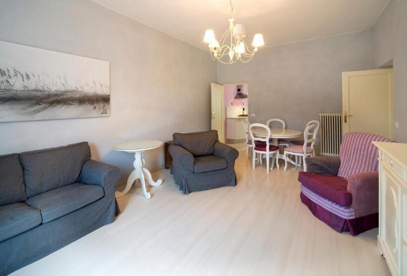 آپارتمان 3 خوابه, Palazzo Dalla Rosa Prati