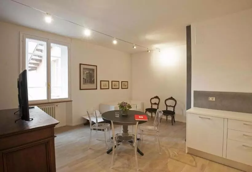 سوئیت دلوکس 2 خوابه, Palazzo Dalla Rosa Prati