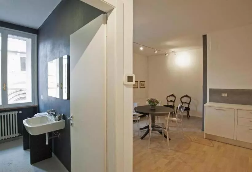 سوئیت دلوکس 2 خوابه, Palazzo Dalla Rosa Prati