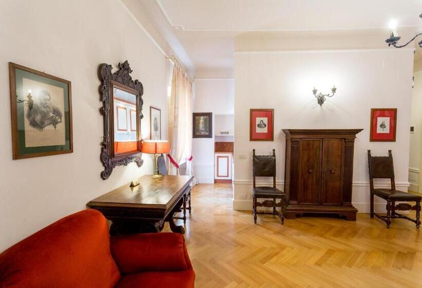 سوییت جونیور, Palazzo Dalla Rosa Prati