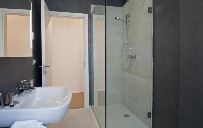 سوئیت دلوکس 2 خوابه, Palazzo Dalla Rosa Prati