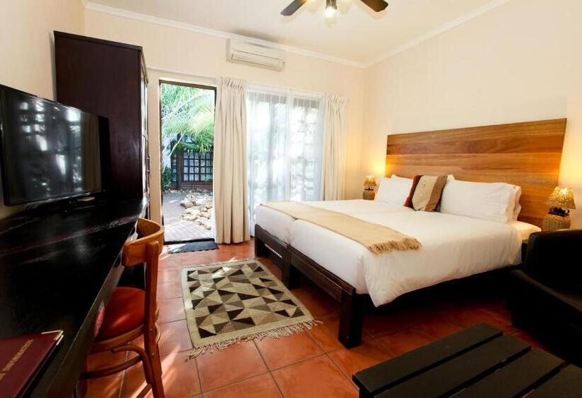 Номер Deluxe, Roof Of Africa