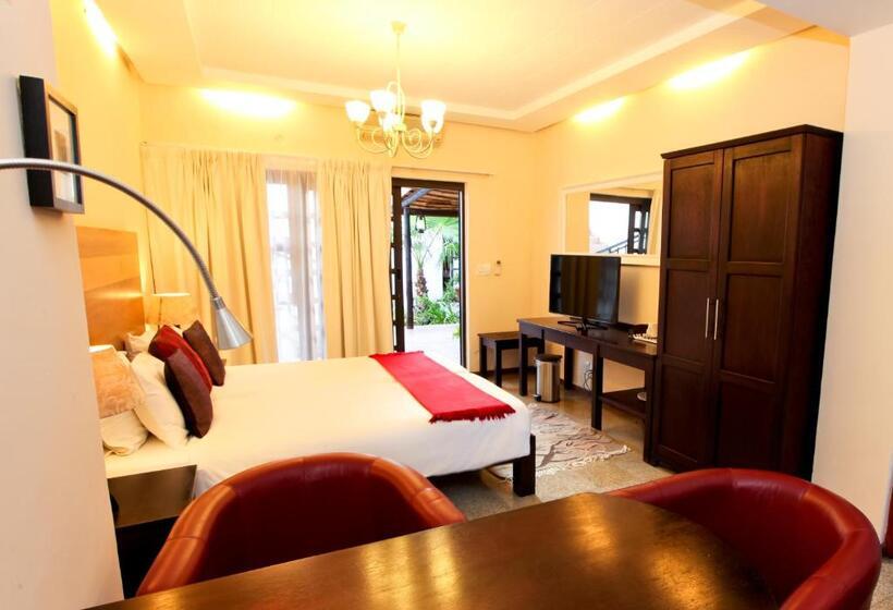 Номер Deluxe, Roof Of Africa