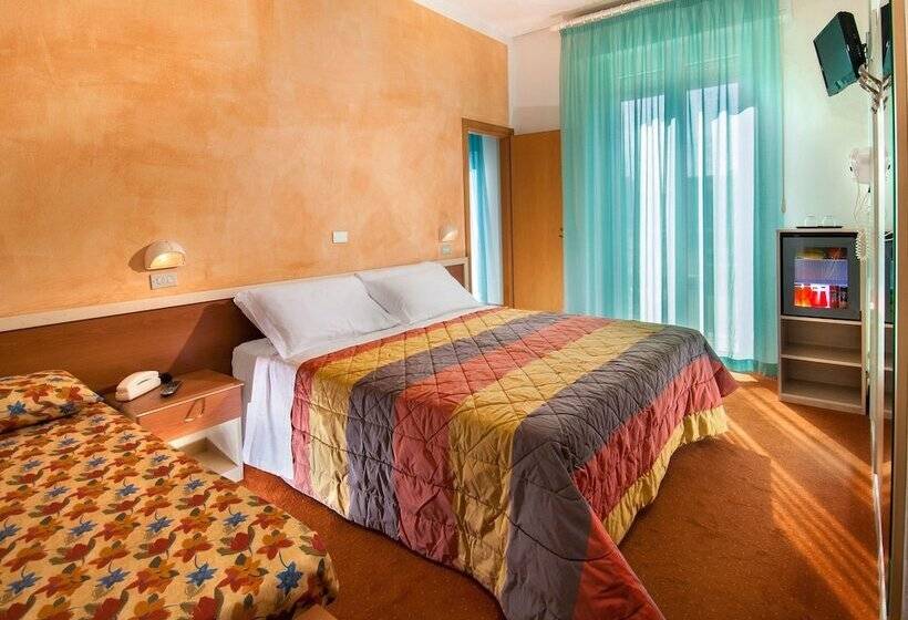 غرفة قياسية ثلاثية, St. Moritz