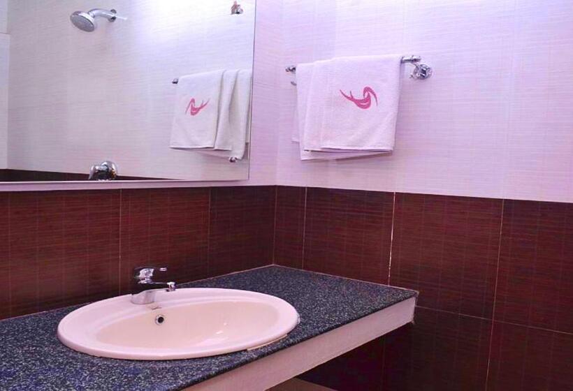 豪华房间, Susee Park