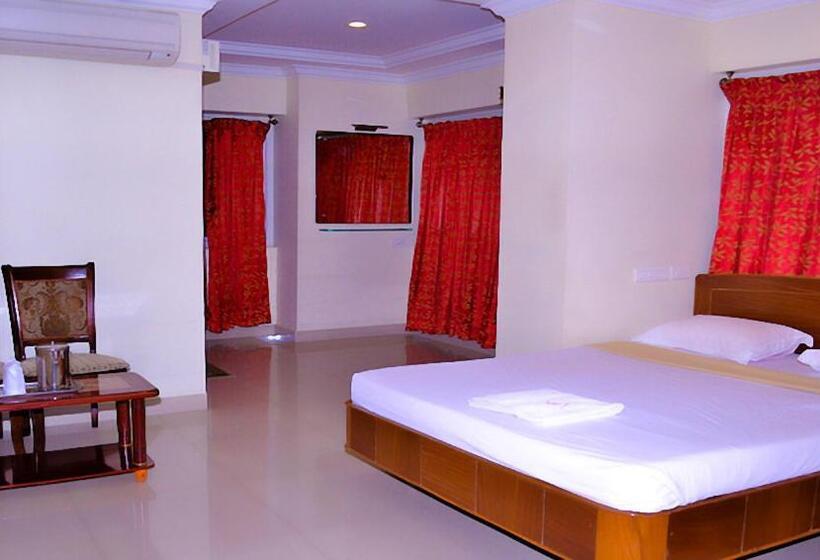 高级大房间, Susee Park