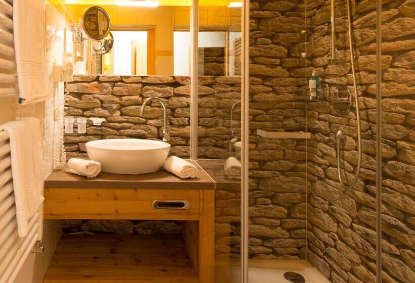 إستوديو قياسى, Walisgaden Superior