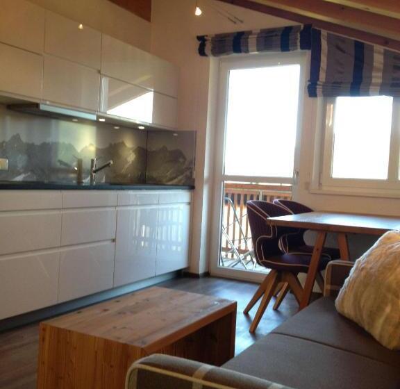 스탠다드 스튜디오, Walisgaden Superior