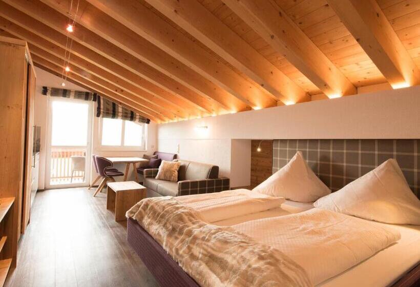 إستوديو قياسى, Walisgaden Superior