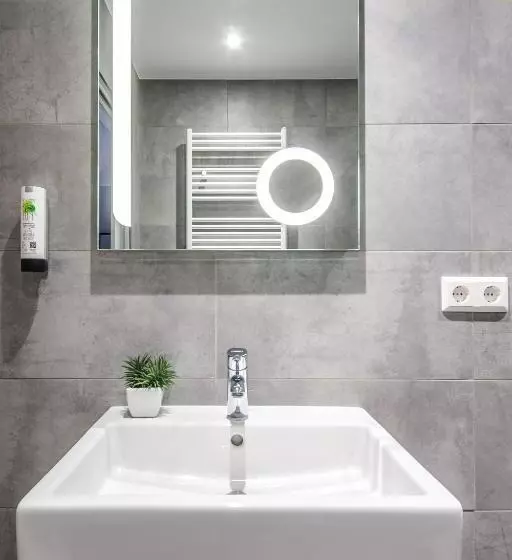 スタンダードトリプルルーム, Mandarina Hotel Luxembourg Strassen