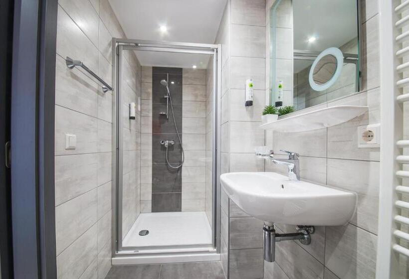 اتاق استاندارد سه نفره, Mandarina Hotel Luxembourg Strassen