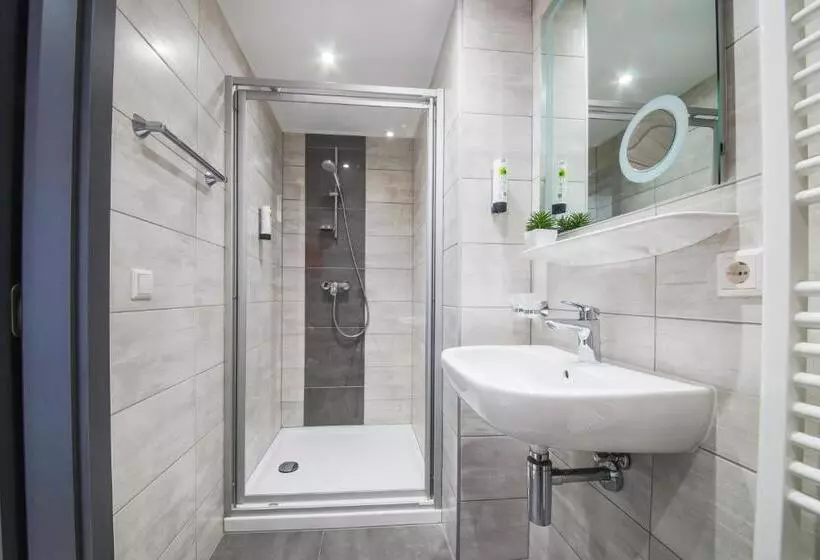 スタンダードトリプルルーム, Mandarina Hotel Luxembourg Strassen