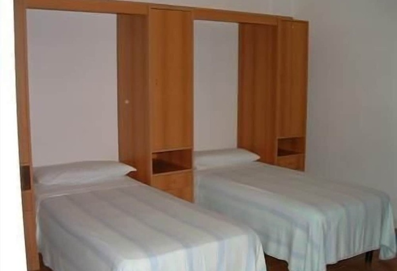 اتاق استاندارد چهار تخته, Ostello Stella Marina