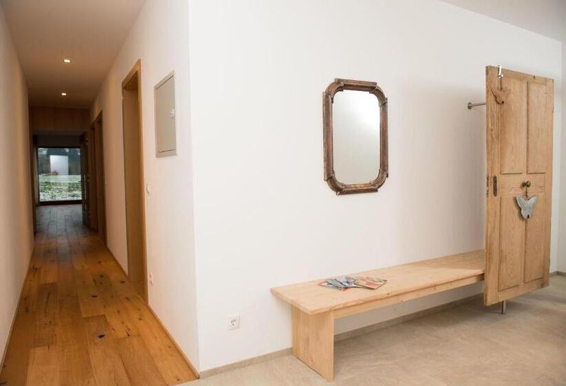 شقة غرفتين نوم مزودة بتراس, Relax & Vitalhotel Adler