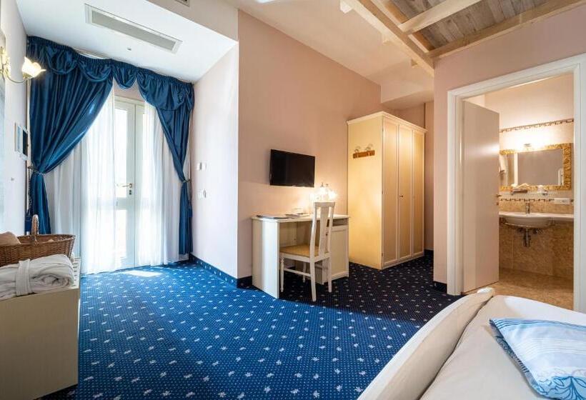 غرفة قياسية بالطابق الأرضى, Borgo Dei Poeti Romantik Wellness & Spa