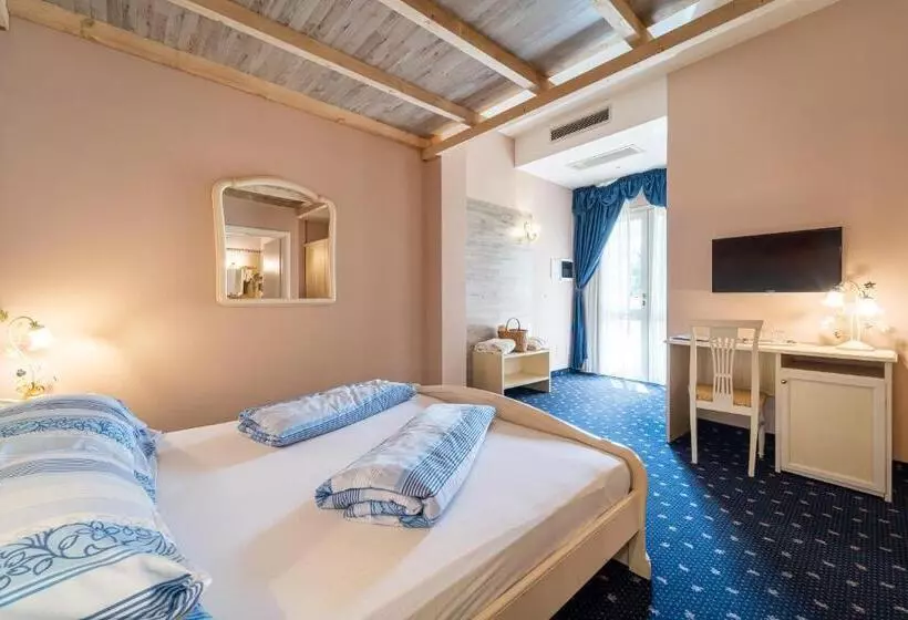 اتاق اکونومی, Borgo Dei Poeti Romantik Wellness & Spa