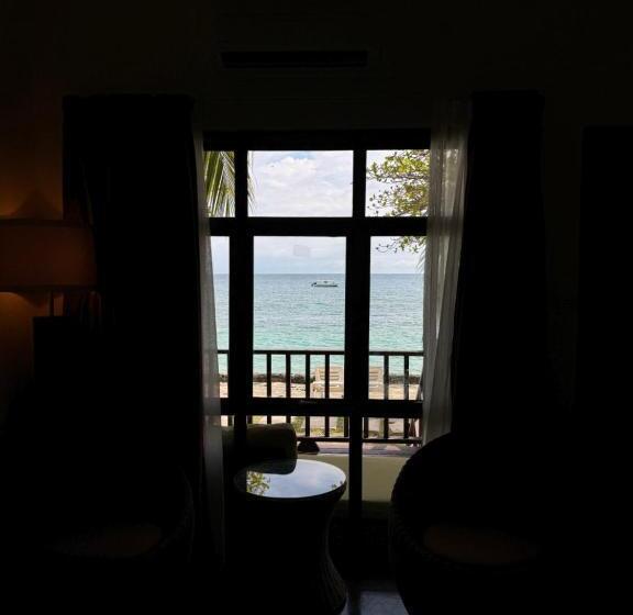 וילה דלוקס חדר שינה 1, Tunamaya Beach & Spa Resort Tioman Island