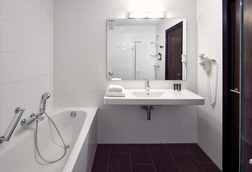 Номер Deluxe, Van Der Valk Hotel Arnhem