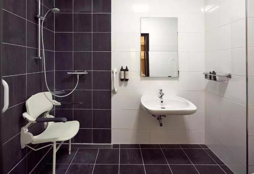 اتاق استاندارد برای معلولان, Van Der Valk Hotel Arnhem