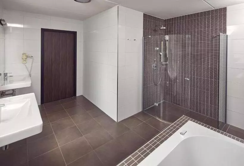 سوییت جونیور, Van Der Valk Hotel Arnhem