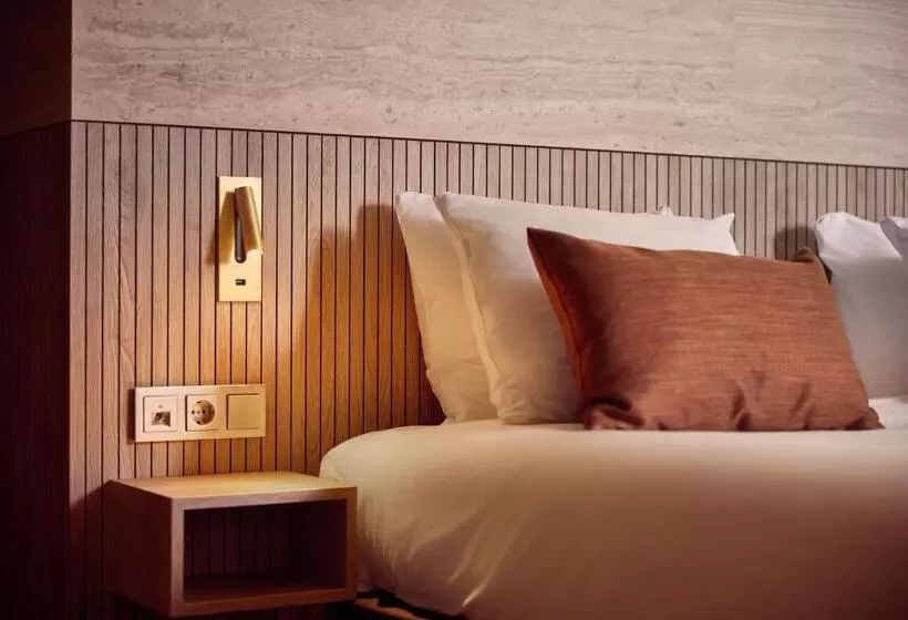 سوییت جونیور, Van Der Valk Hotel Arnhem