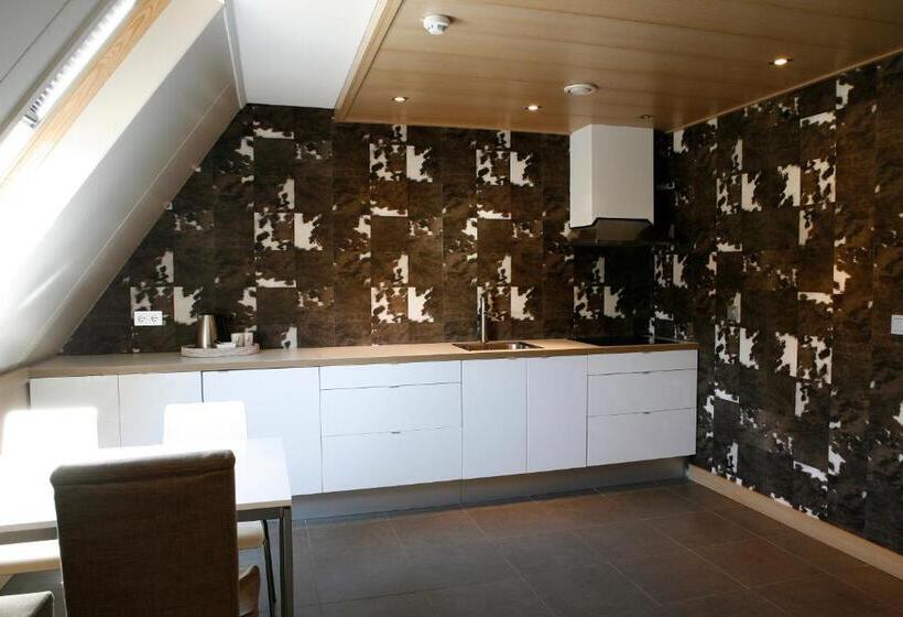 Номер Стандарт, Van Der Valk Hotel Arnhem