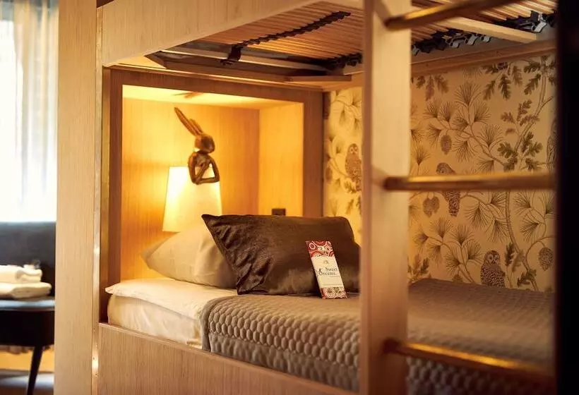 اتاق خانوادگی, Van Der Valk Hotel Arnhem