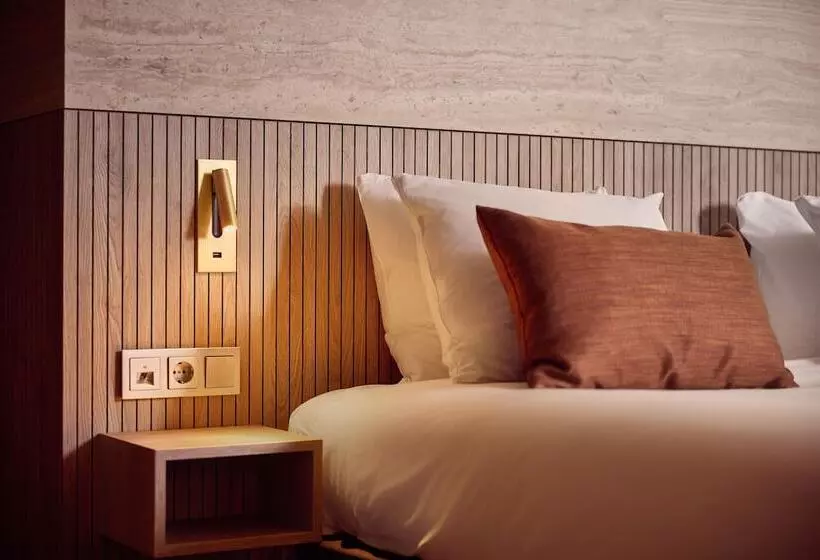 سوییت جونیور, Van Der Valk Hotel Arnhem
