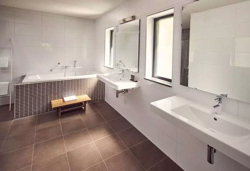 سوییت جونیور, Van Der Valk Hotel Arnhem