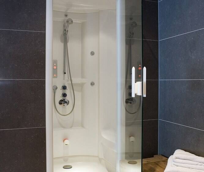 스탠다드 룸, Van Der Valk Hotel Arnhem