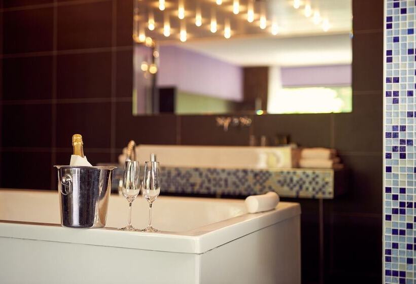 Номер Стандарт, Van Der Valk Hotel Arnhem