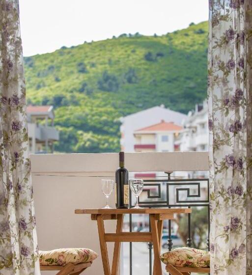 اتاق استاندارد سه نفره, Villa Perla Di Mare