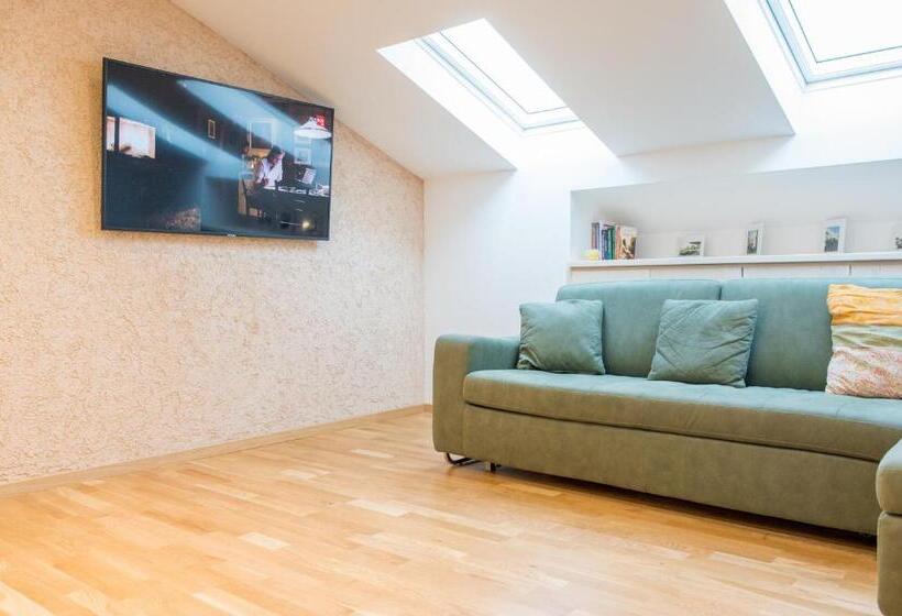 سوئیت جونیور خانوادگی, Villa Perla Di Mare